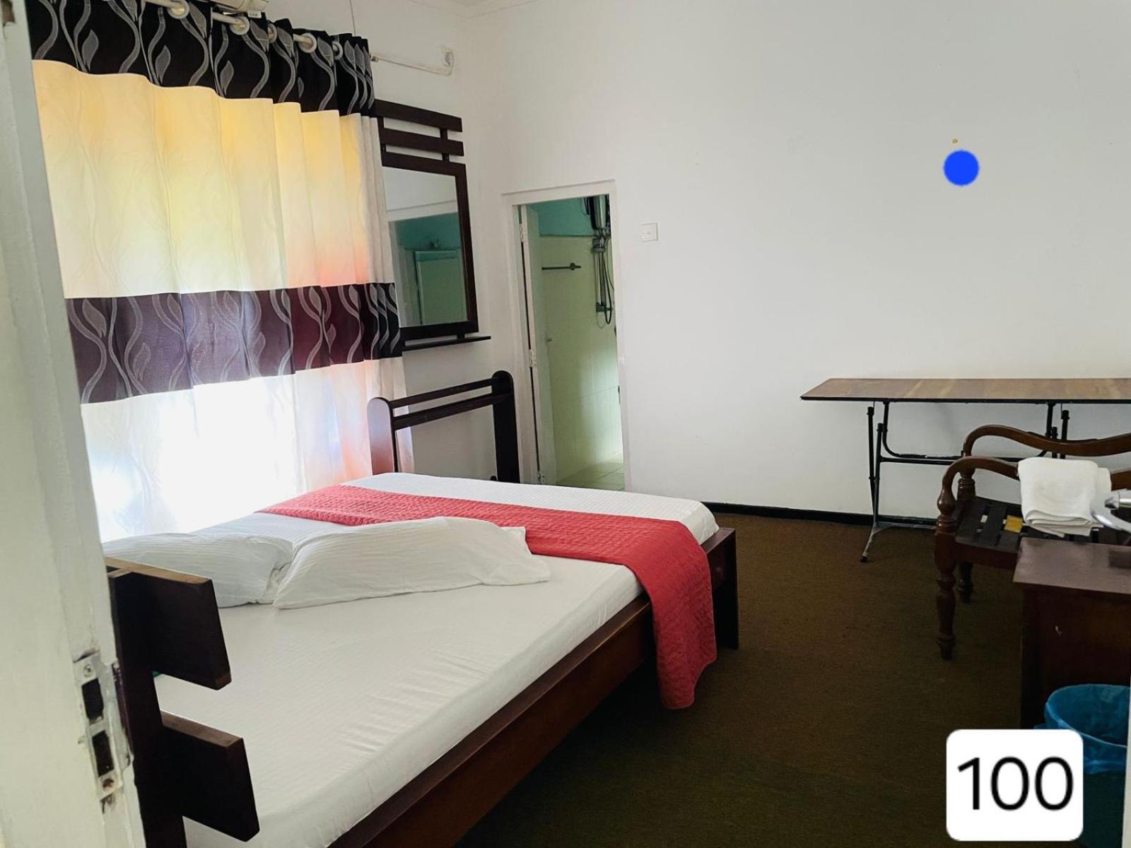 Sky Beam Hotel Kandy Zimmer foto
